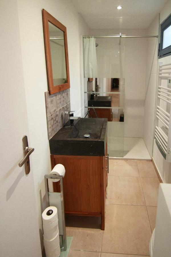Apartment Right In The Heart Of セット エクステリア 写真